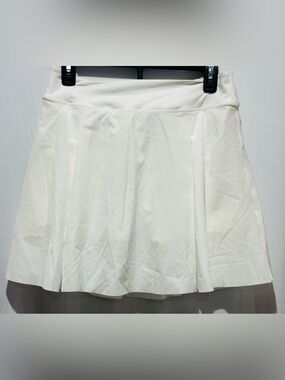 Nike White Dri-Fit Women’s Golf White Skort - Size M